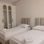 Id-real Βίλα Golem (Tirana)