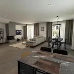 Villa Id-real *