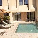Id-real Villa Golem (Tirana)