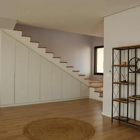 Id-real Willa Golem (Tirana)