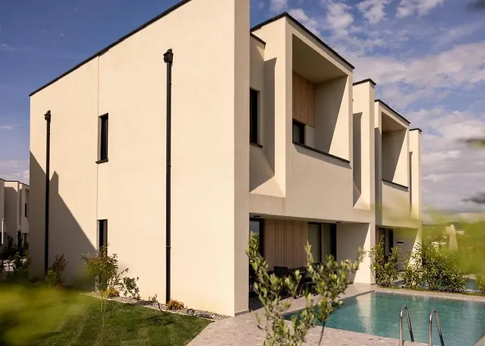 Id-real Villa *